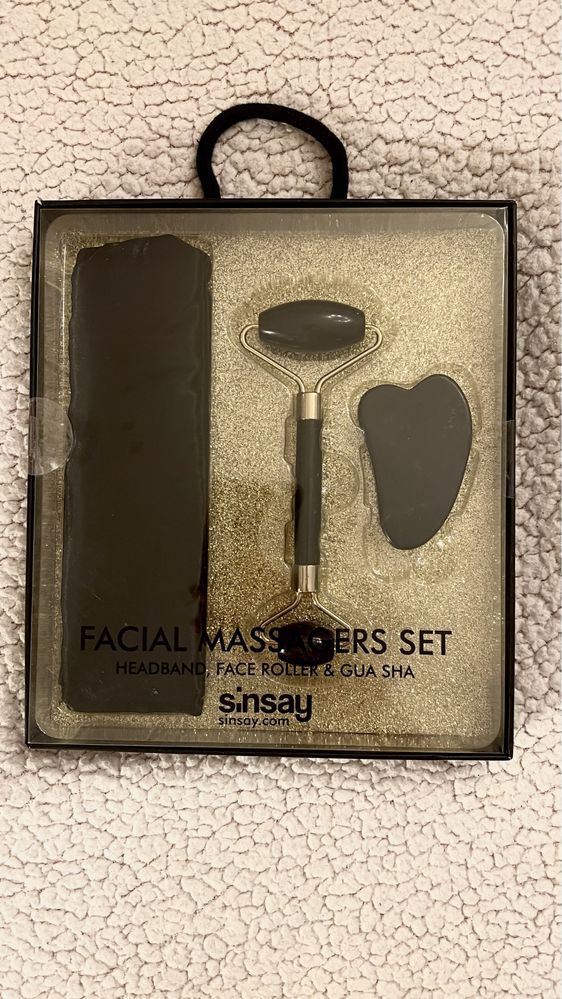 Set cadou masaj gua sha/face roller obsidian