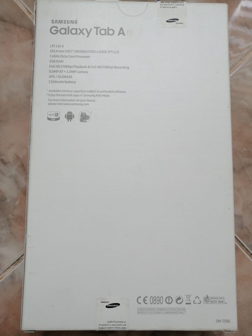 Vând tableta Samsung Tab A Sm T 585