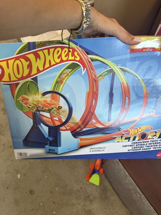 Писта hot wheels