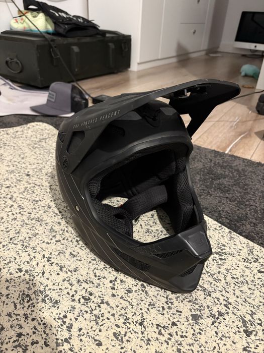 Casca M 100% status in stare exelenta