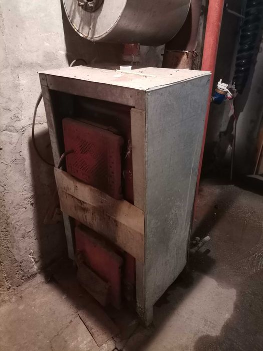 Продавам Котел чугунен Руски. Нов. Не исползван