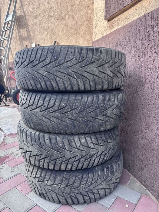 Шины зимние 205/60/16 KAPSEN