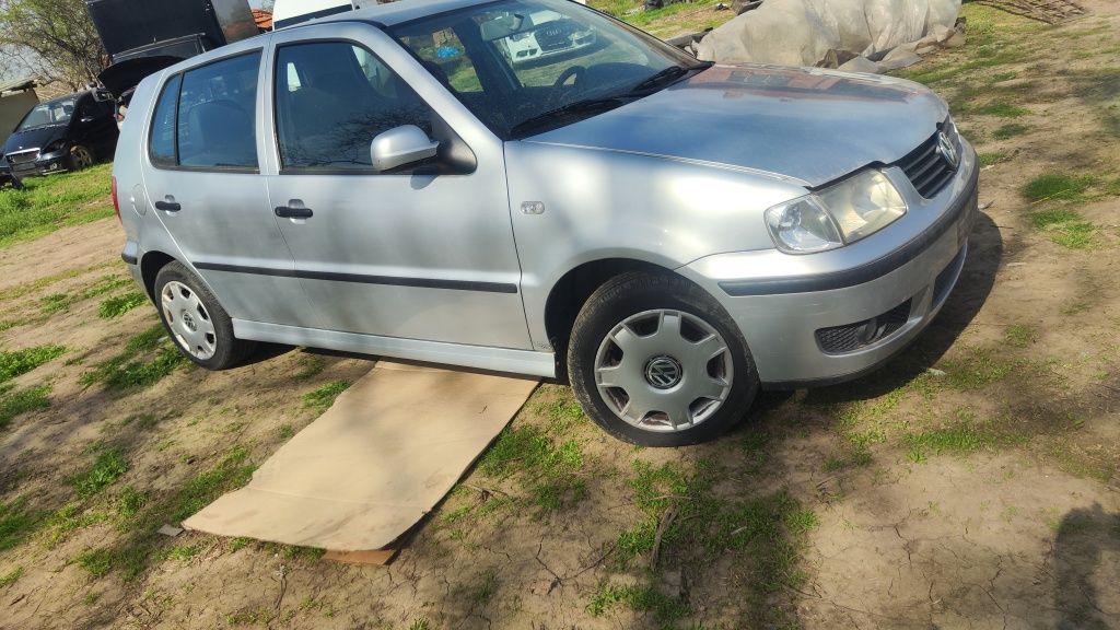 Volkswagen polo 1.4i 75к.с на асти
