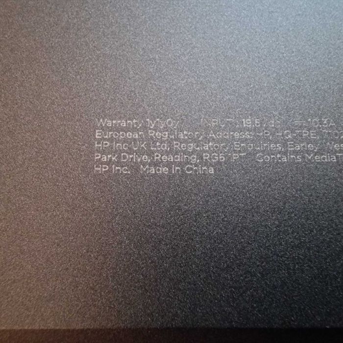 Лаптоп HP Victus 16-d1000nu цвят Mica Silver.