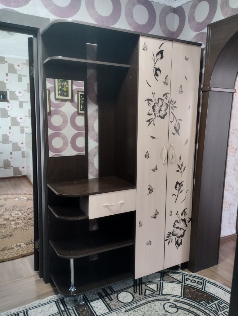Продам прихожку.