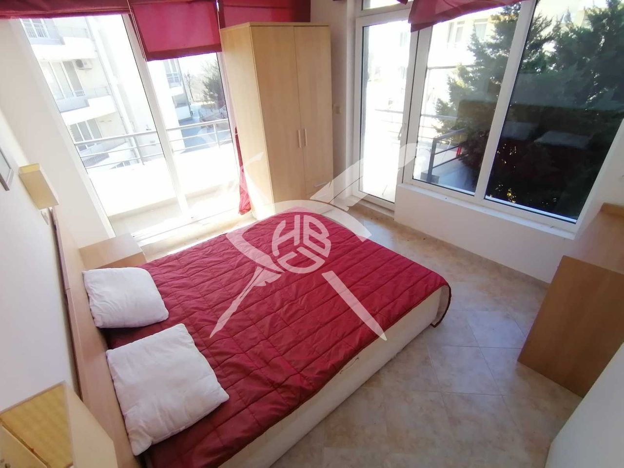 Продава се Двустаен апартамент в с. Кошарица, Област Бургас - 64 кв.м за 821 €/кв.м - Снимка #3