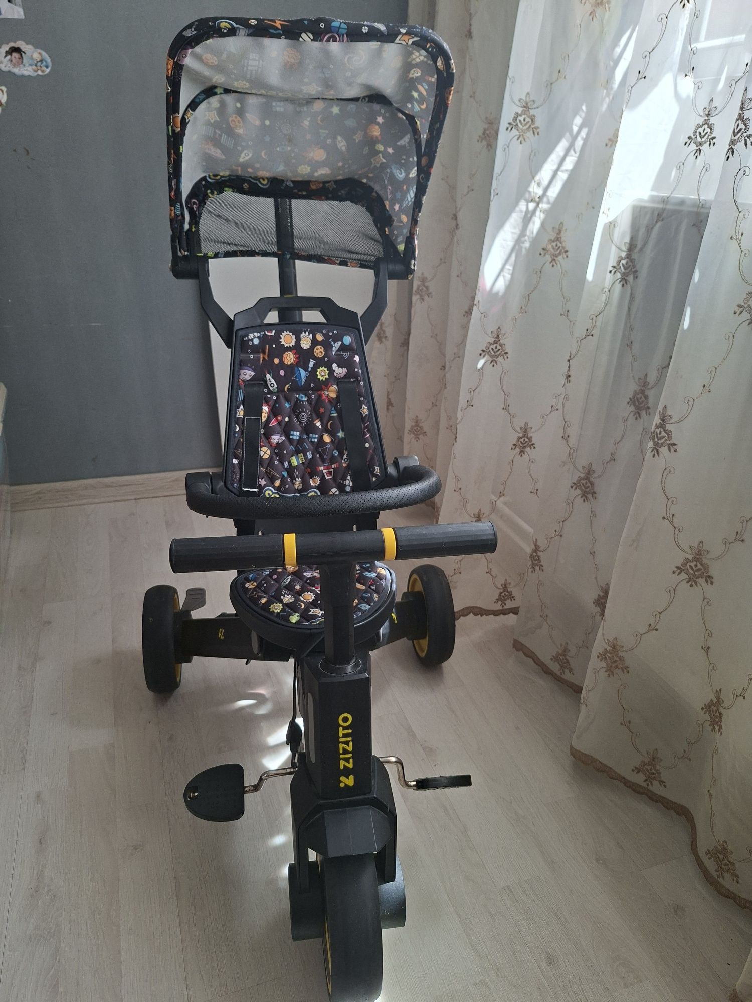 Vând tricicleta copii zizito 7 in 1.