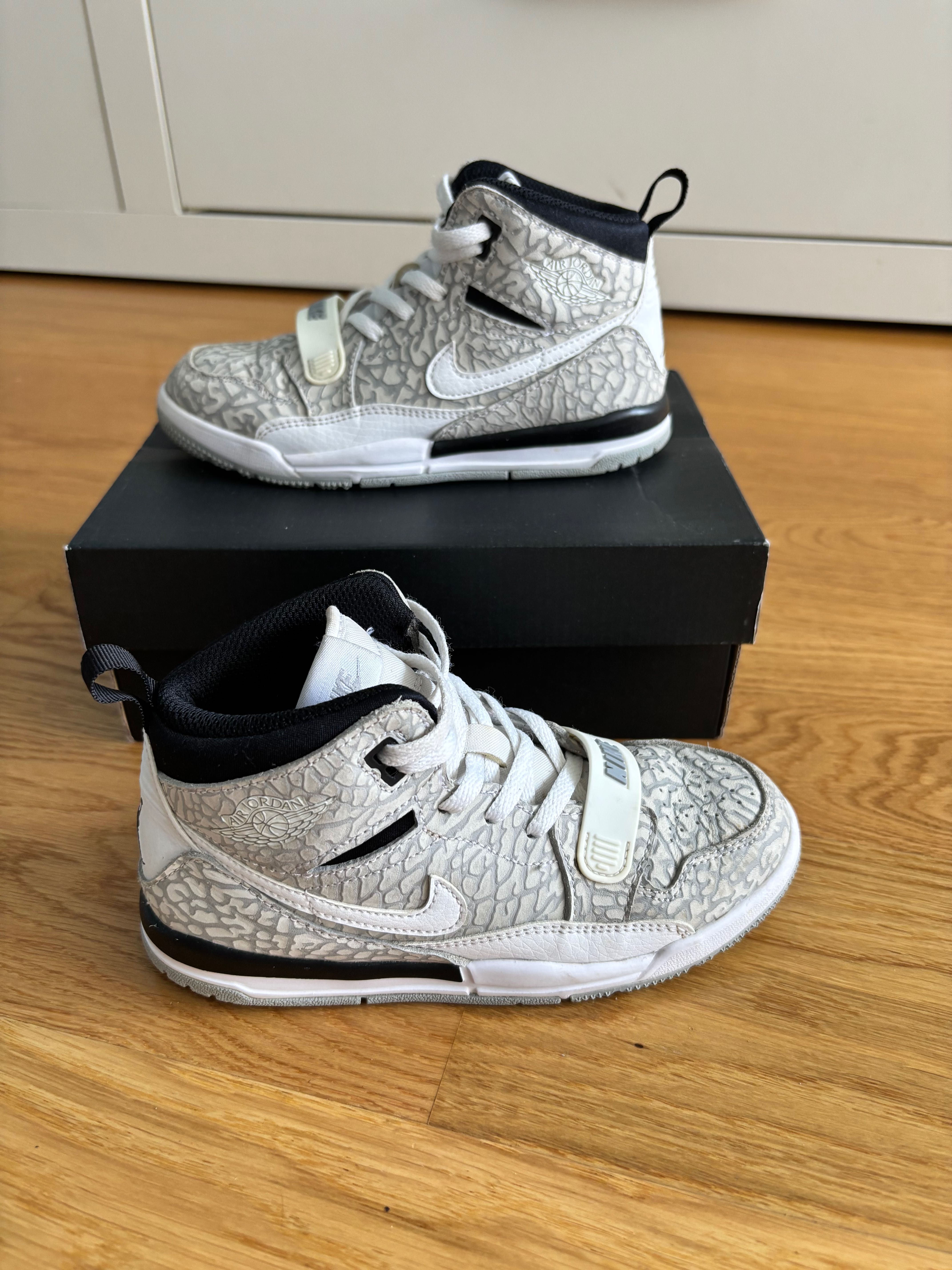 Nike Jordan кецове Legacy 31