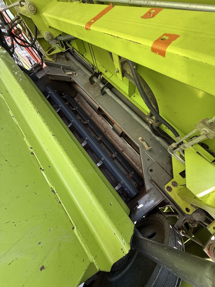 Vand combina agricola claas medion 310 in stare buna