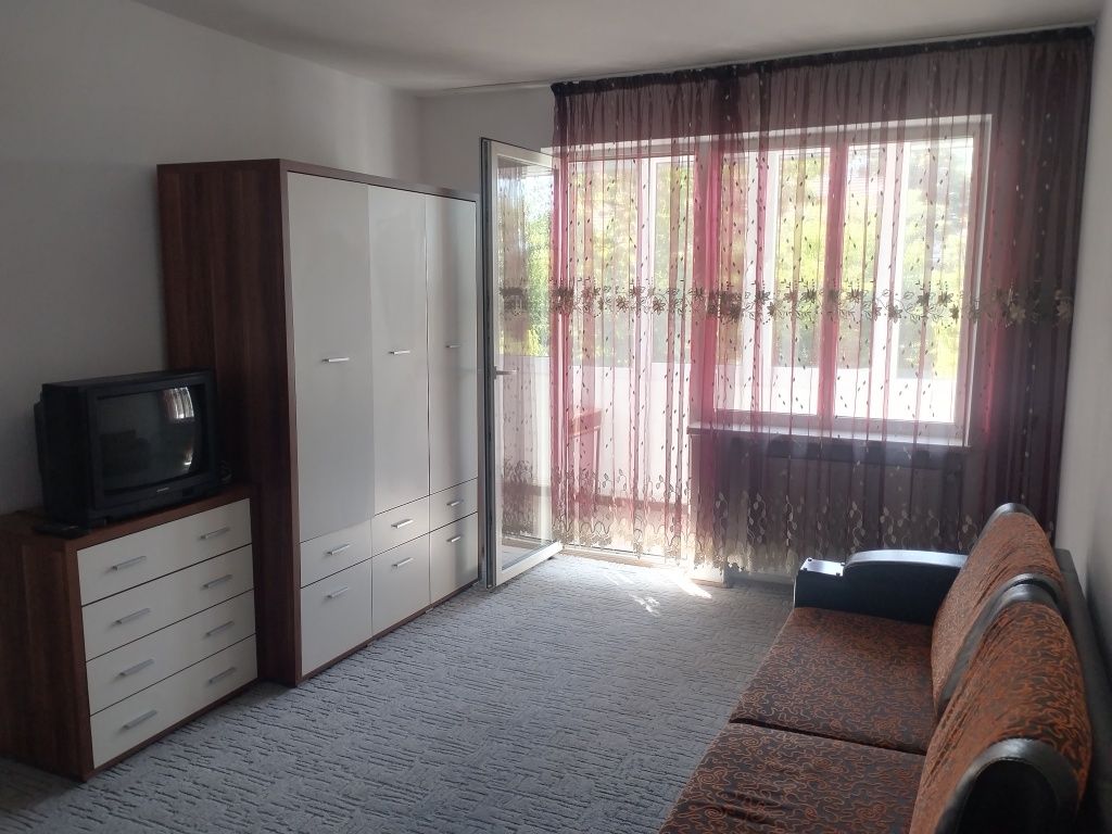 De inchiriat apartament 2 camere
