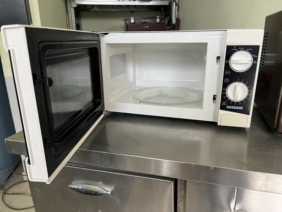 Микровълнова фурна