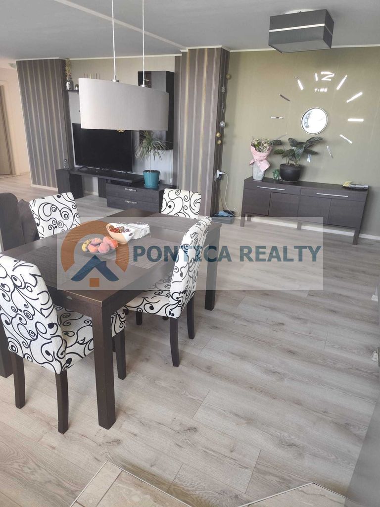 Продава се Многостаен апартамент в Бургас, Лазур - 160 кв.м за 2813 €/кв.м - Снимка #13