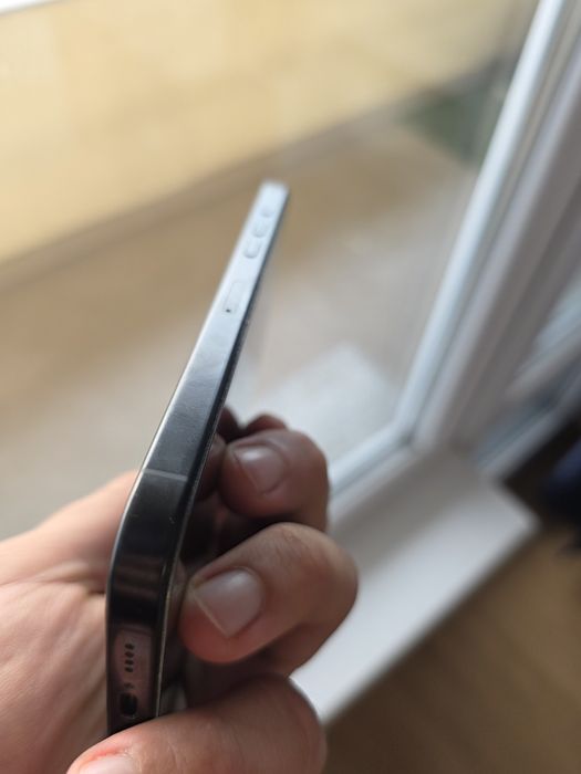 Като нов iPhone 16 Pro Max черен 256GB