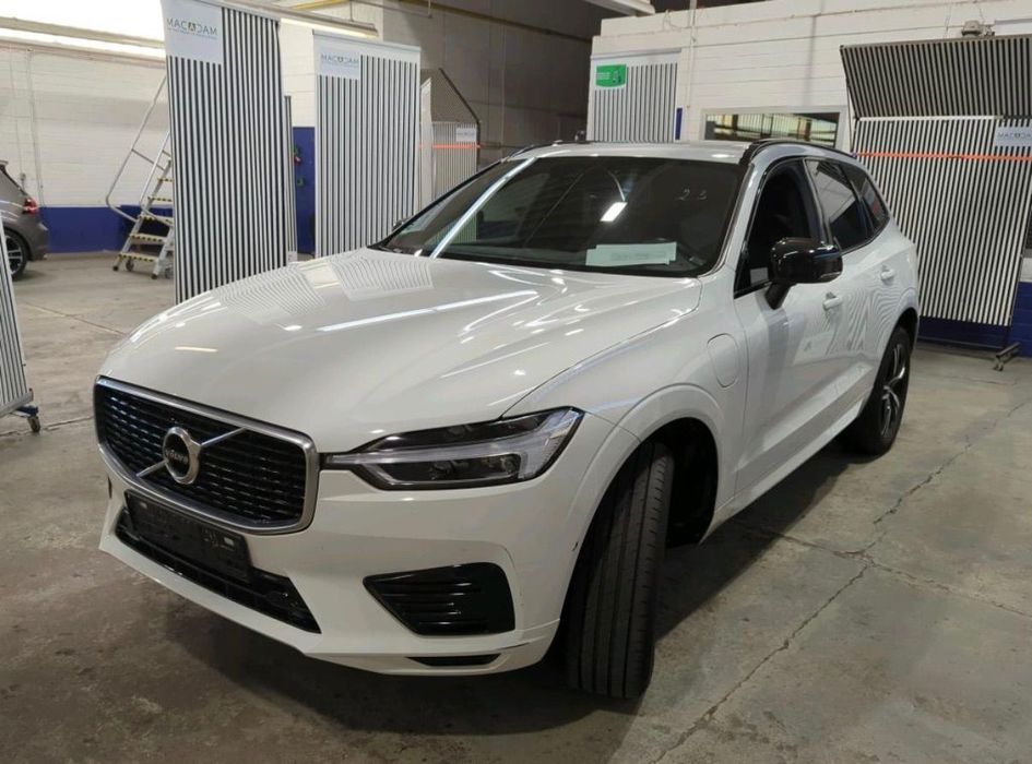Volvo XC 60 R-Design T8 TWIN ENGINE AWD GEARTRONIC Garantie Germania