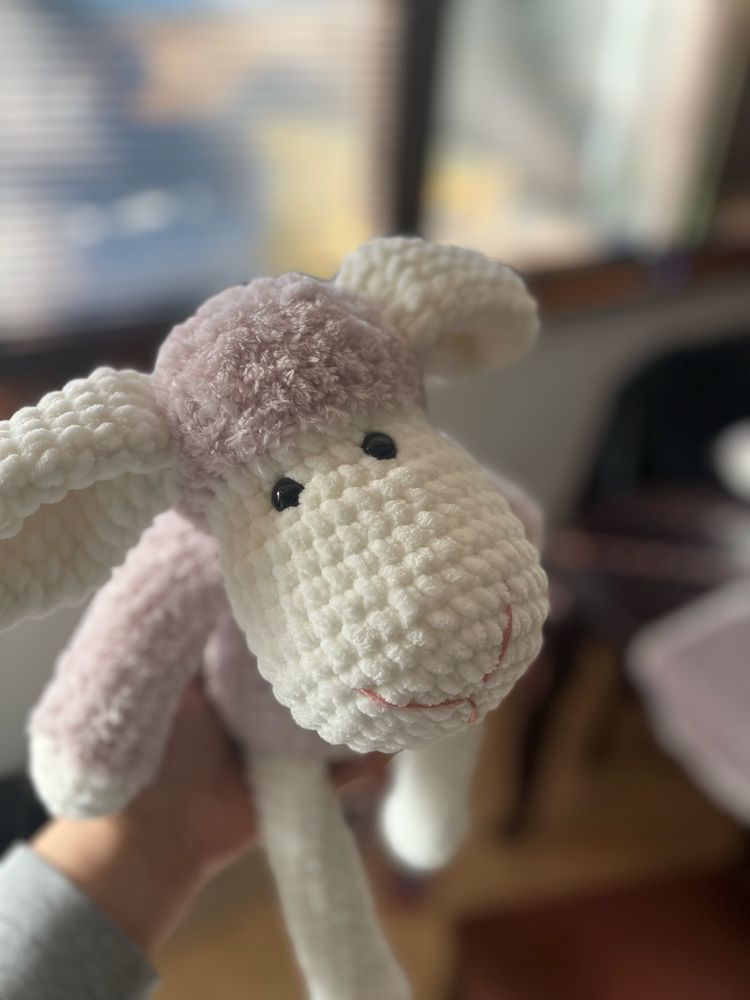 Плетена играчка овца