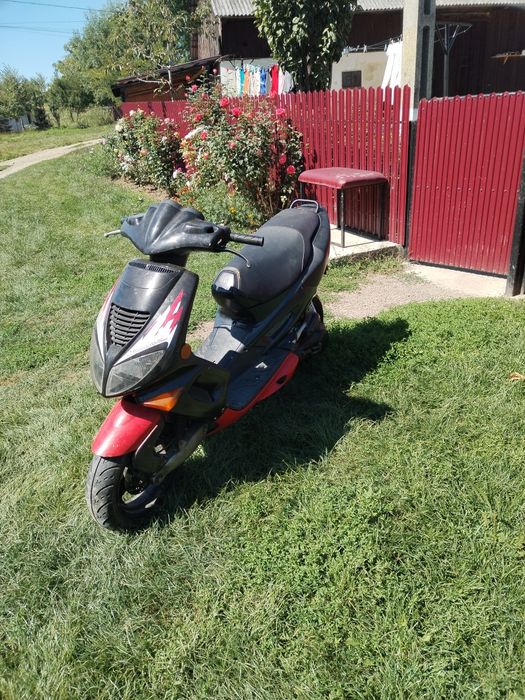 De vânzare scuter peugeot speedfight 1