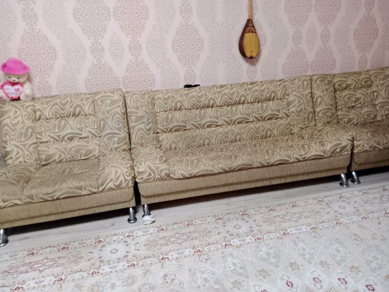 диван и два кресла