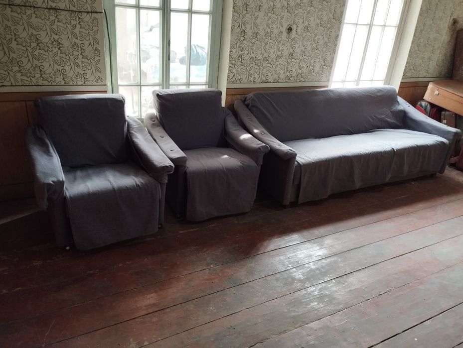 Диван с креслами