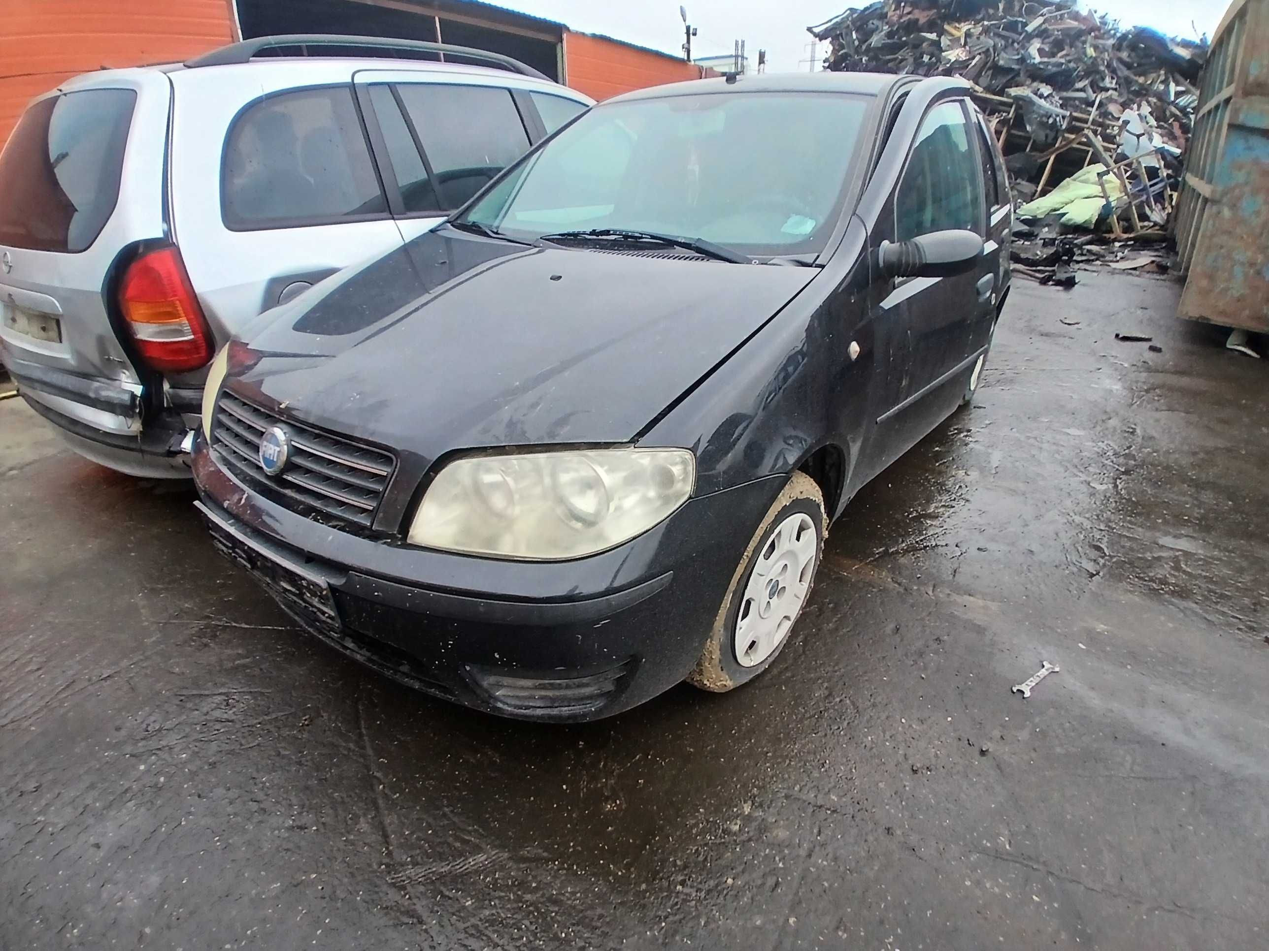 Dezmembrez fiat punto 2