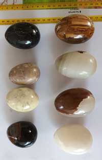 Colectie de oua din pietre naturale