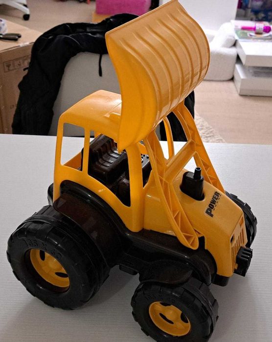 NOU - Camion vola excavator Imens, jumatate metru lungime cu cupa