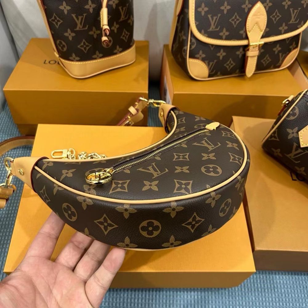 Geanta Louis Vuitton Loop