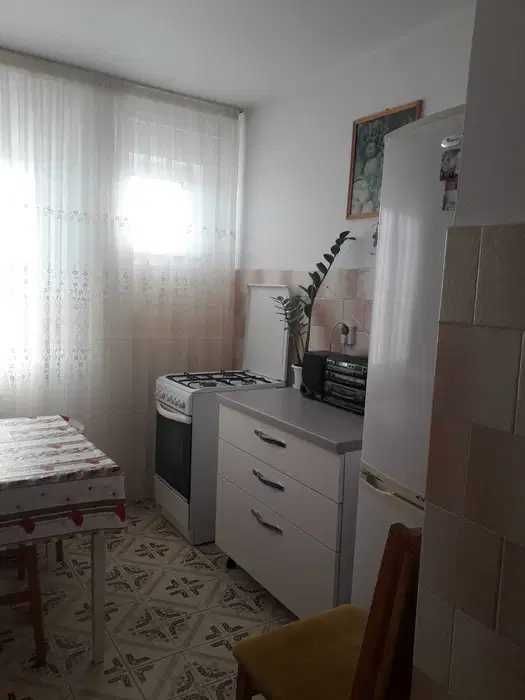 Proprietar - inchiriez apartament 2 camere - complet utilat si mobilat