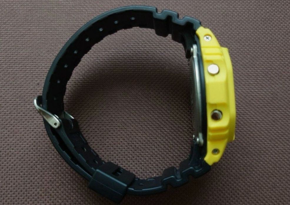 Vând Casio G-Shock dw5600