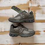 New Balance 2002r