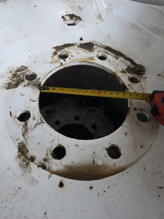 Anvelope cu geanta Deutz,Same Lamborghini14,9 R24,380/85R24