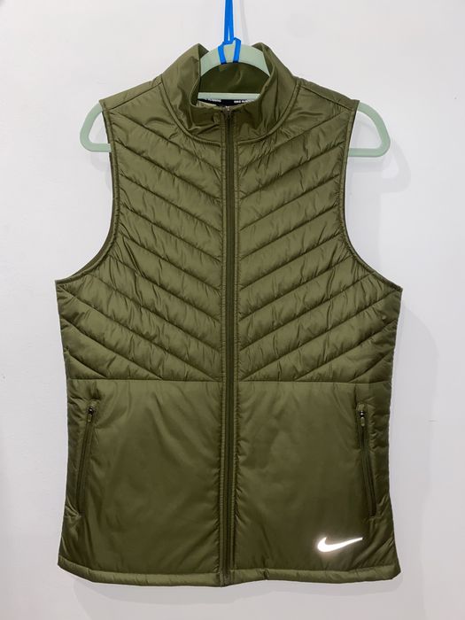 Vesta Nike marimea M