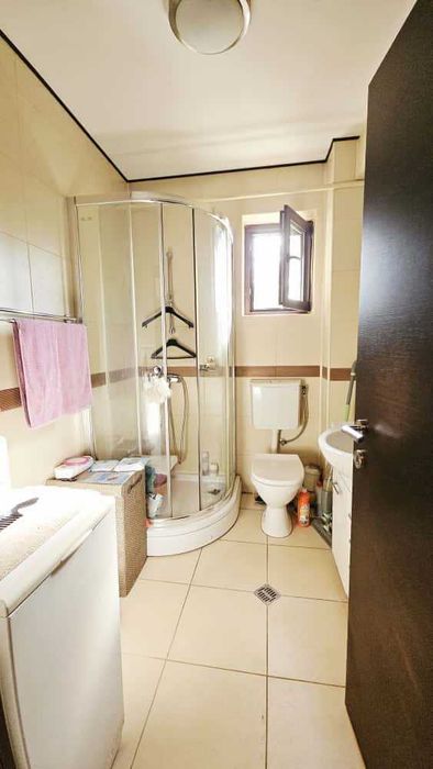 Crangasi, apartament la curte si terasa si garaj