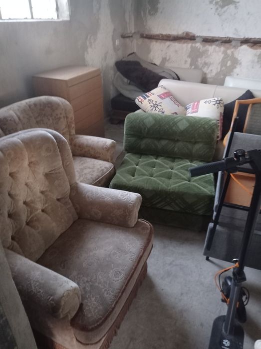 Mobilă second hand