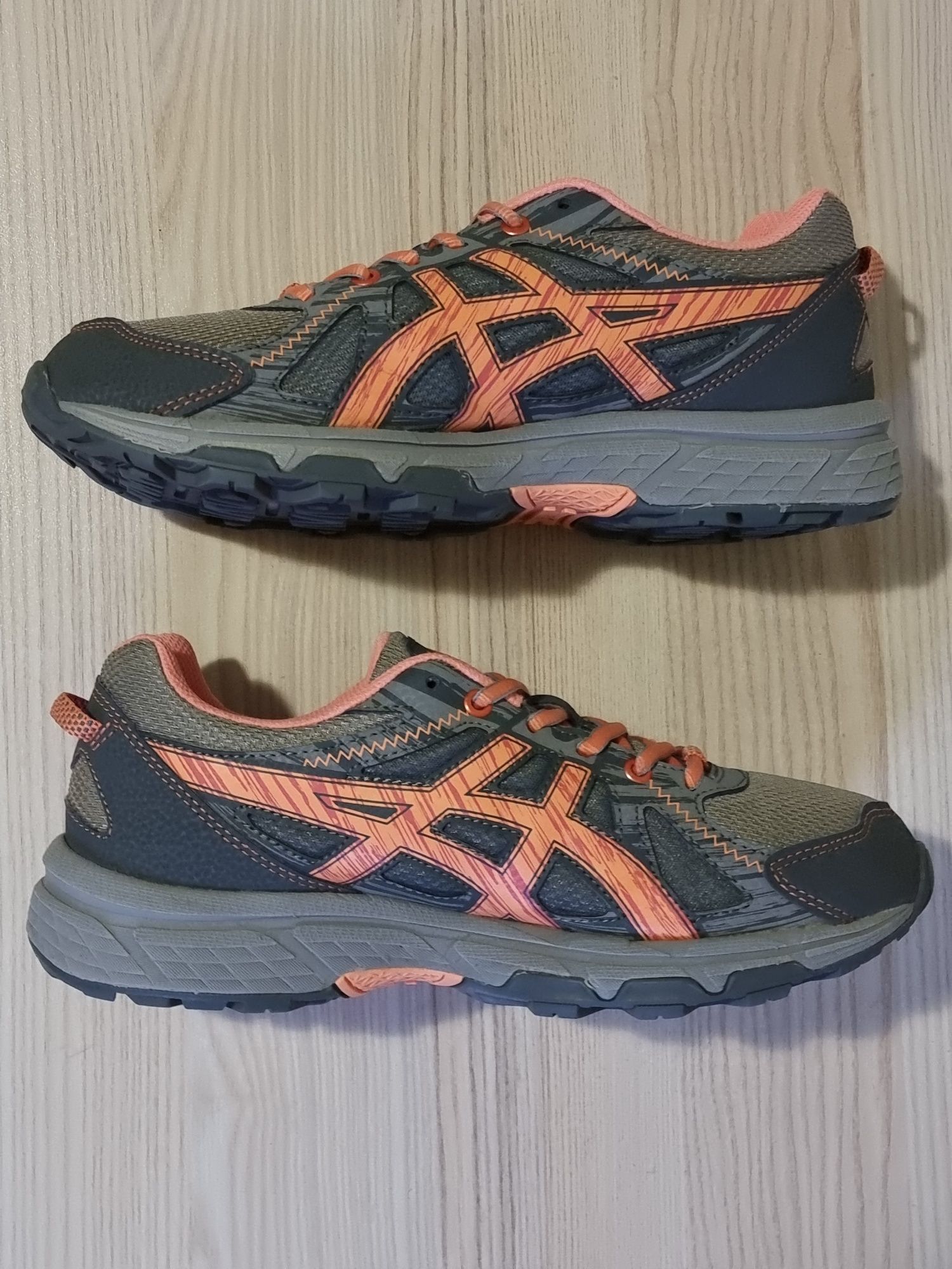 Asics Gel Sangaku спортни обувки 40 номер