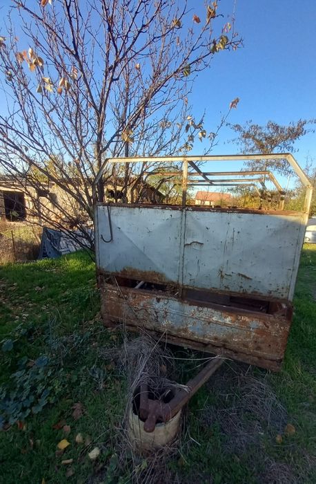 Vand remorca inmatriculata