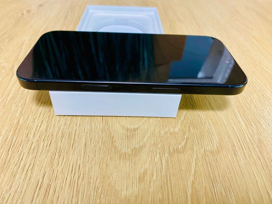 НОВ !!! Apple iPhone 16 Pro, 256GB, 5G, Black Titanium, 100%
