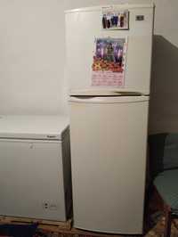 Срочно!!! Продается холодильник LG состояние рабочая