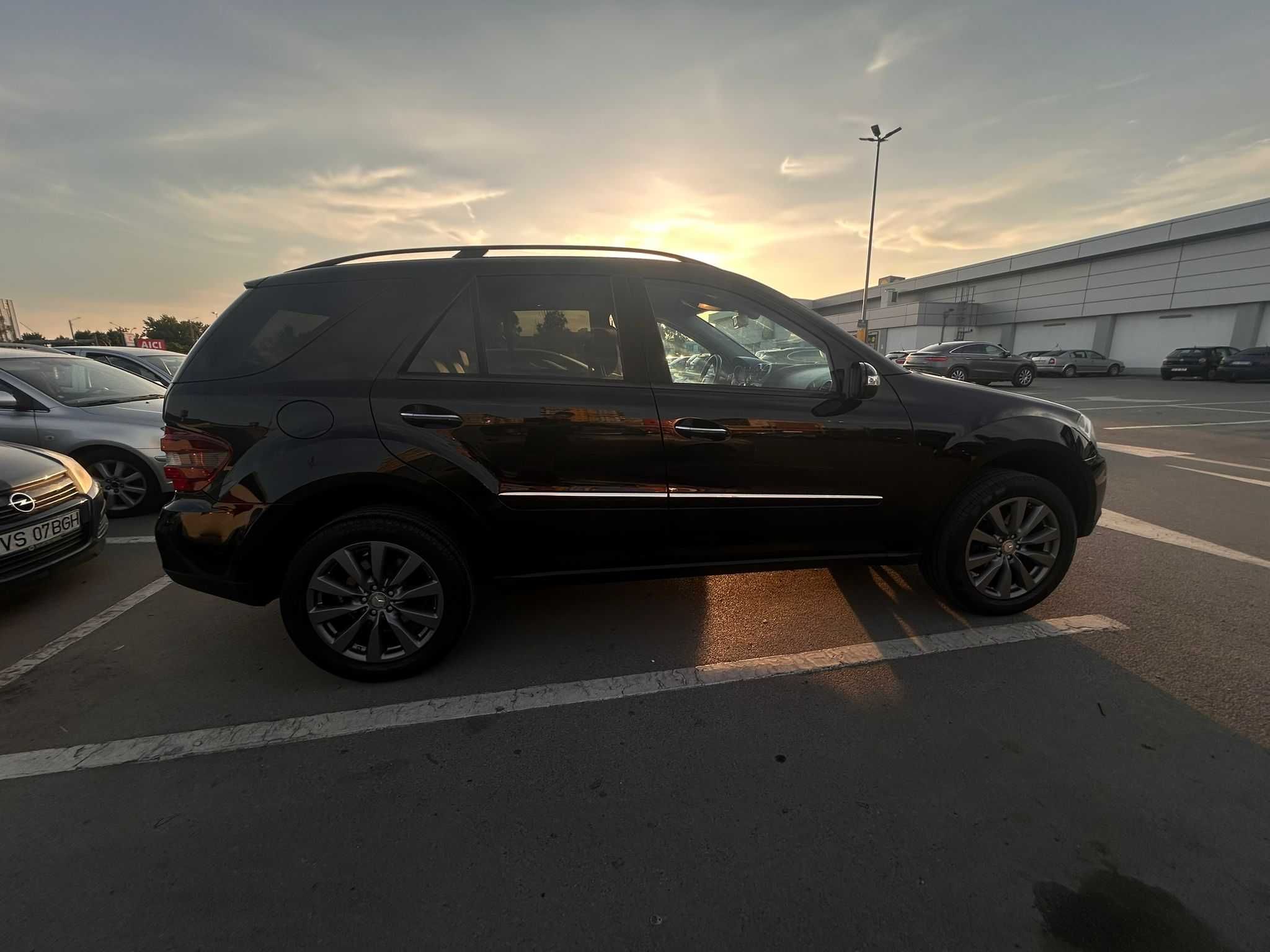 Mercedes-Benz ML 320 CDI 4MATIC | 2009 | 3.0 Diesel | 4x4 | Jante 19”
