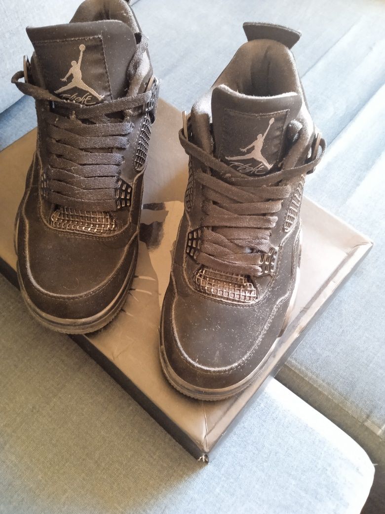 Jordan 4 Black cat 42.5