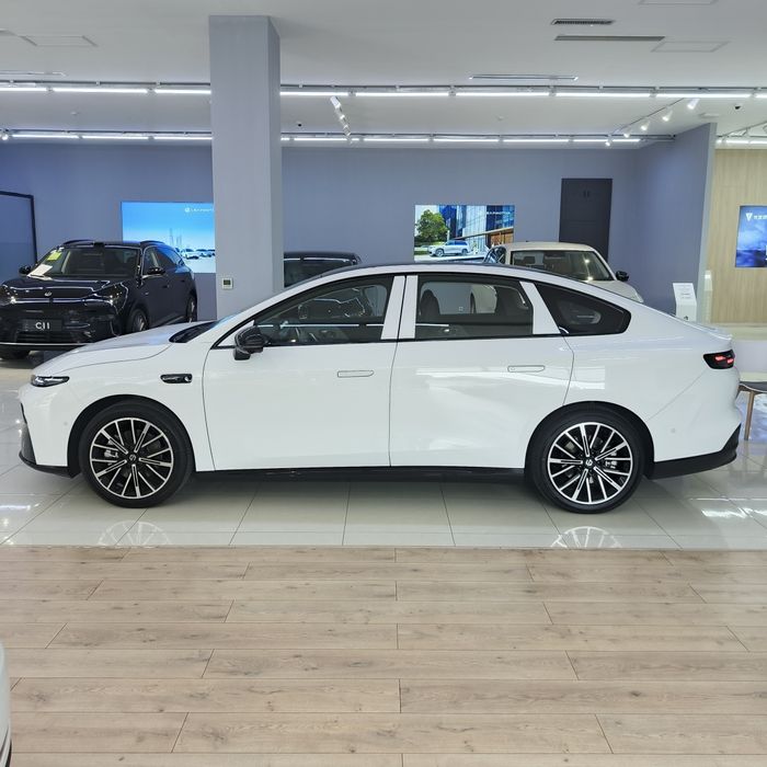 Leapmotor B01 550Km Elektr Premium Full 3 yil garantiya