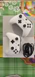 Xbox One S + 2 controllere