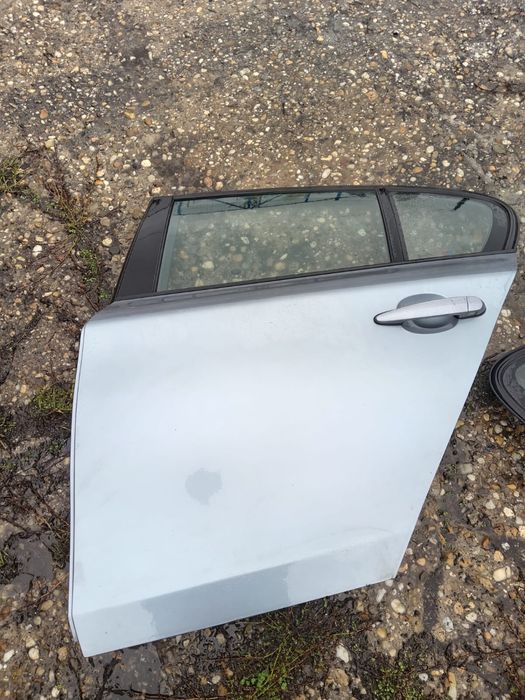 Usa stanga dreapta spate bmw seria 1 e 87