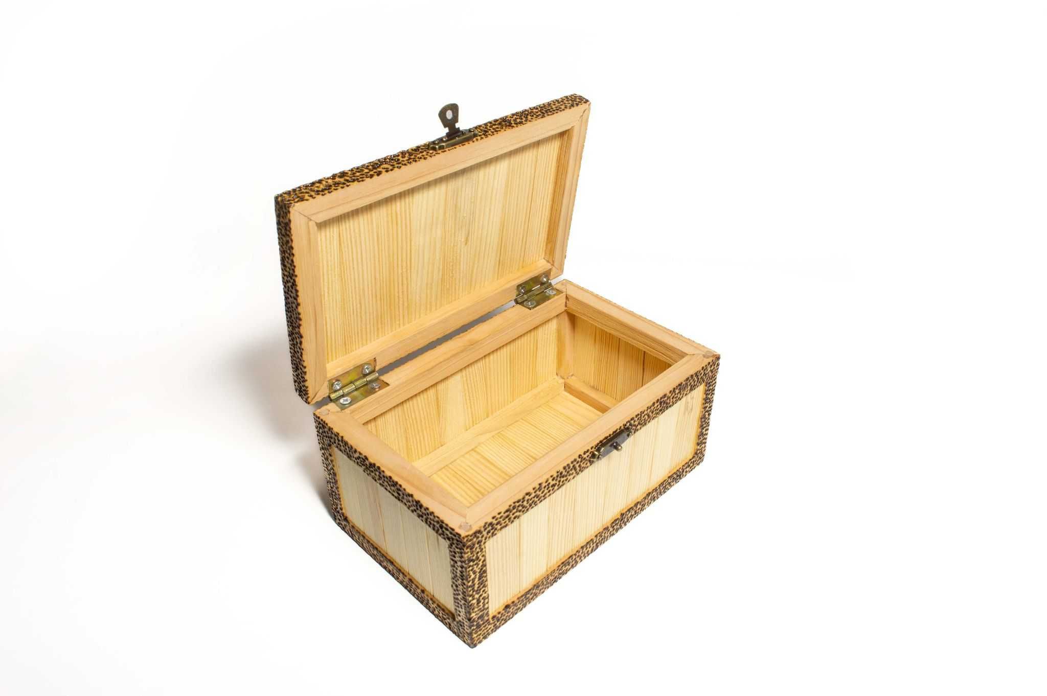 Декоративна дървена кутийка