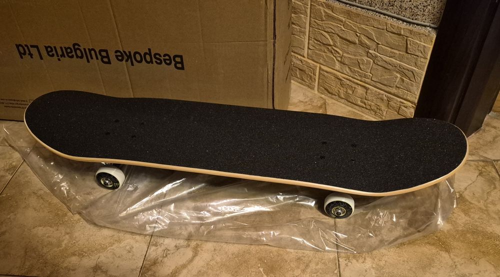 Скейтборд Monster Energy