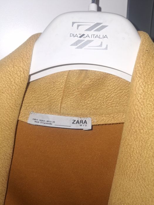Pardesiu zara mărimea L galben ocru