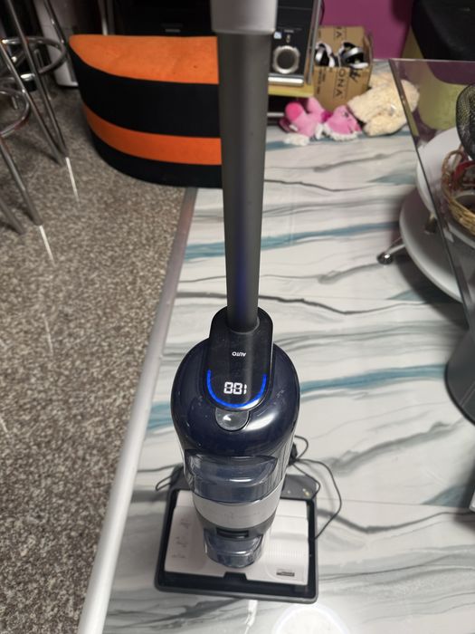 Вертикална прахосмукачка Roborock Dyad