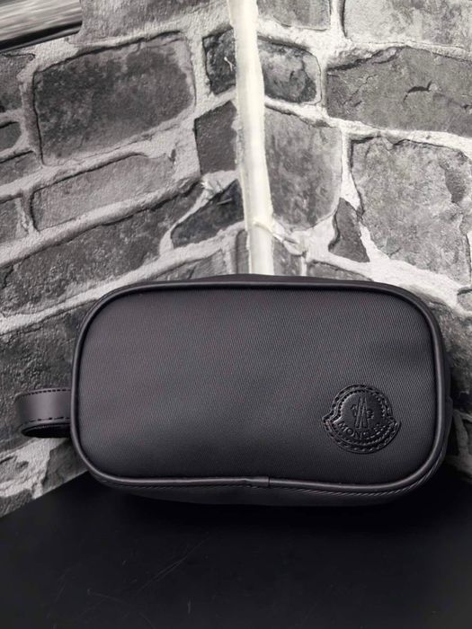 Стилна чанта тип несесер