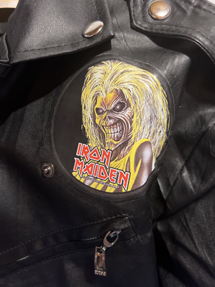 Продавам: Кожено олекотено лятно яке Iron Maiden XL Чисто Ново