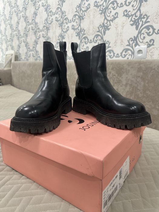 Продается женская обувь