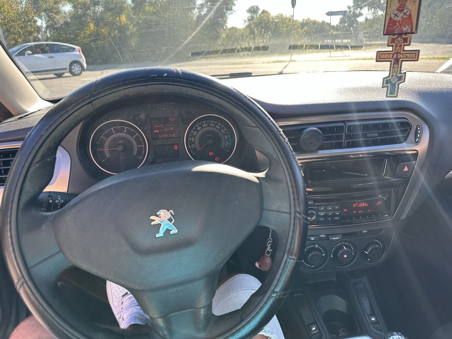 Peugeot 301, 2013,  1.2 benzina